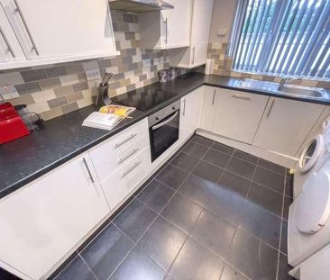 Romer Road, L6 - Photo 4