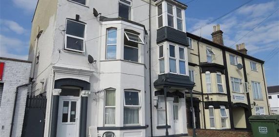 Denmark Road, Lowestoft - Photo 2