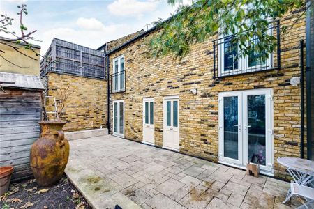 Studio to rent - Photo 5