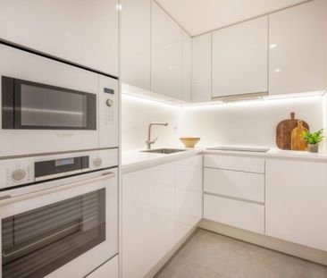 3 room luxury Flat for rent in Cascais, Lisbon - Photo 2