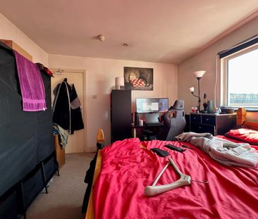 House share to rent - Photo 1
