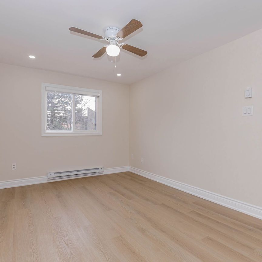 For Lease - 2289 Munn's Avenue, Oakville, Ontario - Photo 1