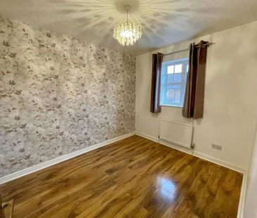 3 bedroom end of terrace house to rent - Photo 5