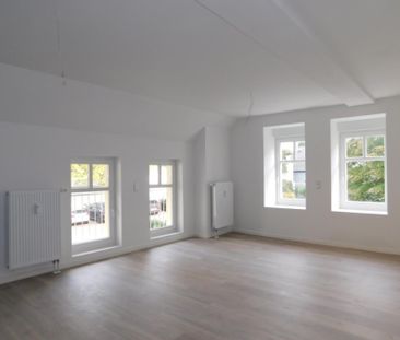 Wohnen wie im eigenen Haus in ruhiger idyllischer Lage! - Photo 1