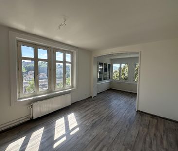 Helle und moderne 4.5-Zimmer-Wohnung mit durchdachtem Grundriss - Photo 2