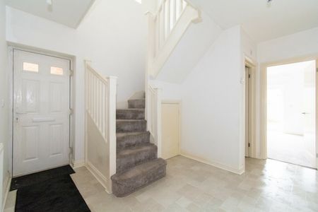 2 Bed House on Coombe Avenue - Photo 2