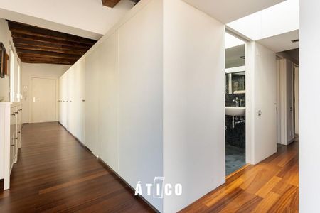 Luxury penthouse for rent in Barcelona, Spain - Photo 4