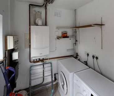 4 bedroom semi-detached house to rent - Photo 1