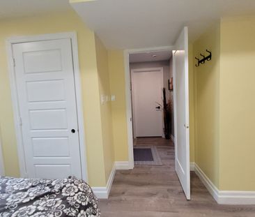 For Lease - 7 HARBOUR Crescent Unit# Unit 2, Wasaga Beach, Ontario - Photo 1