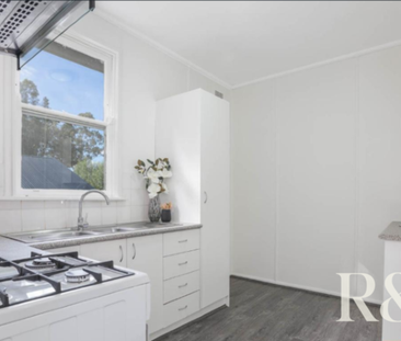 27 Moffat Drive Lalor Park - Photo 4