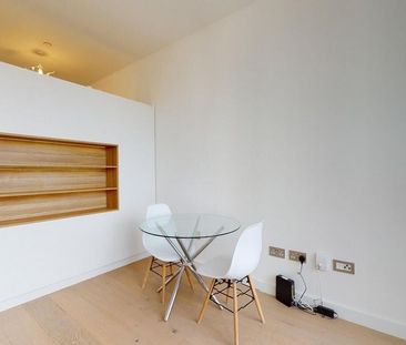 Studio to rent - Photo 6