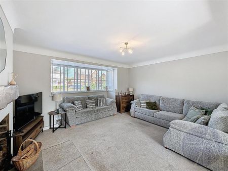 3 bedroom semi-detached house to rent - Photo 4