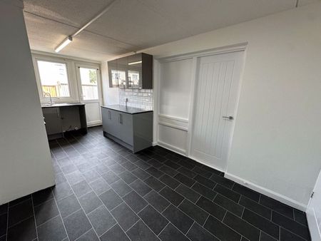 Magennis Close, Rowner, Gosport - Photo 4