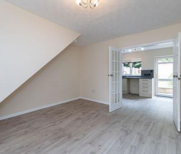 2 bedroom terraced house to rent - Photo 3