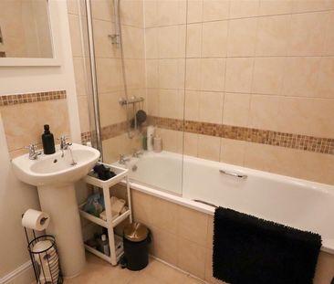 Cambridge Gardens, Hastings - Photo 1