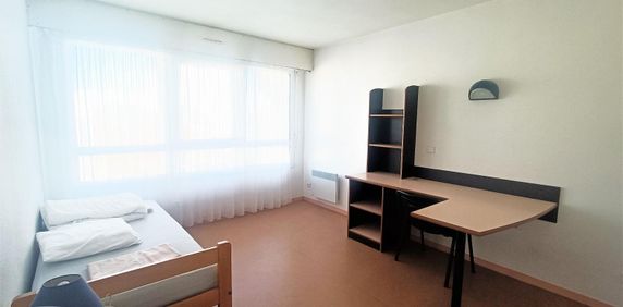 Location Appartement 1 pièce 21m² LORIENT 56100 - Photo 2