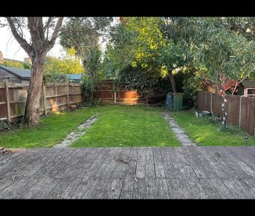 Room in a Shared House, London, SW20 - Photo 6