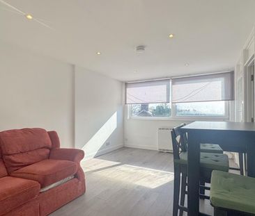 Latimer House, Potters Bar - Photo 6