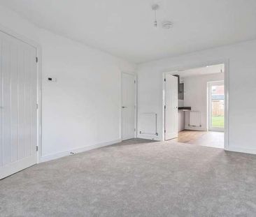 Taylor Lane, Preston, PR4 - Photo 1