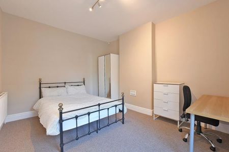 Student House 4 bedroom, Broomhill, Sheffield - Photo 2