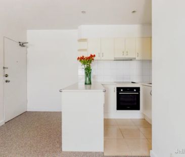 104/445 Royal Parade, Parkville, Melbourne - Photo 5