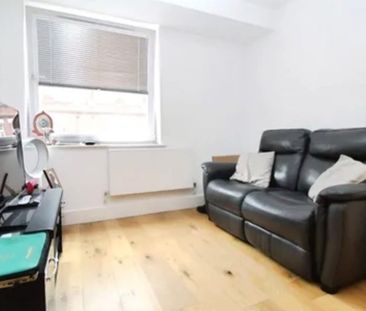1 Bed Flat, Green Dragon House, CR0 - Photo 5