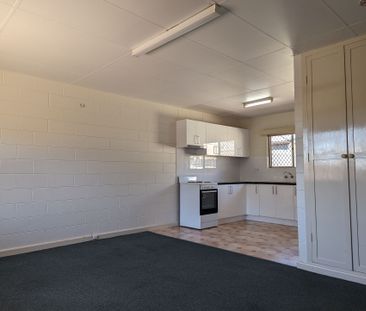2 Bedroom Unit - West Location - Photo 5