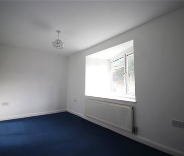2 bedroom maisonette to rent - Photo 5