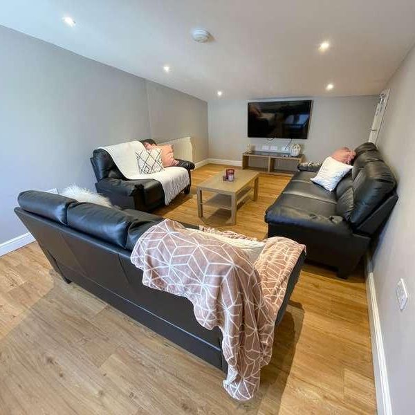 Hardman Street, L1 - Photo 1