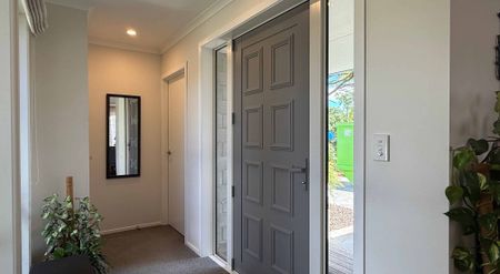 Modern living, country location! - Photo 2