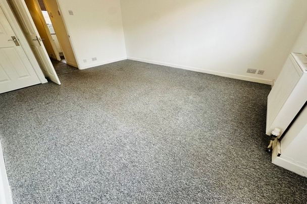 Stanley Road, BOURNEMOUTH - Photo 1