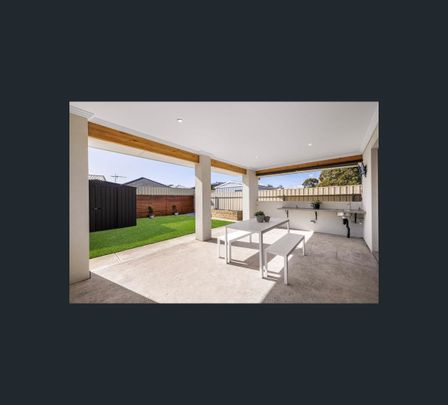 7A Winser Avenue, Seaton, SA 5023 - Photo 1