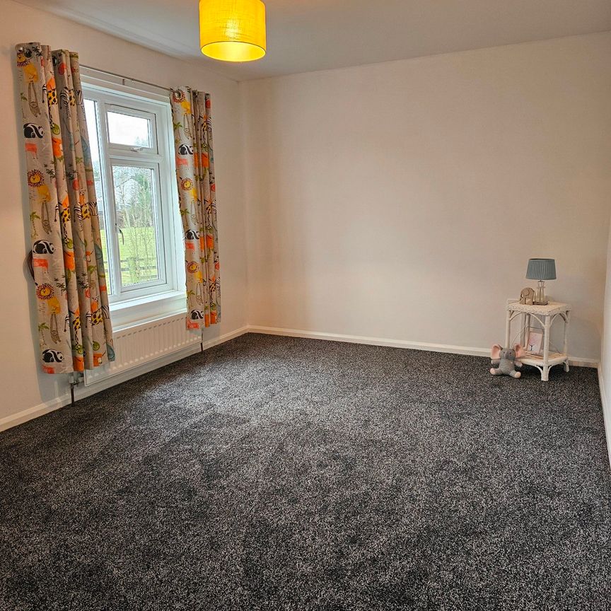 2 Bedroom End Terraced Property to Rent in Station Town - Photo 1