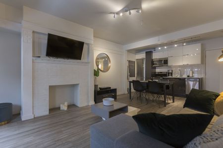 Castle Lofts - Photo 5