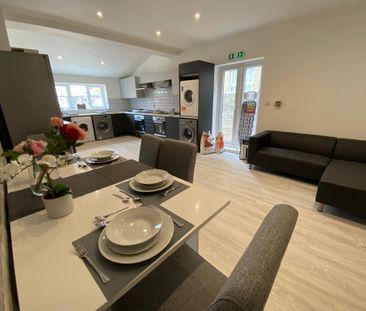 7 bedroom house of multiple occupation to rent - Photo 3