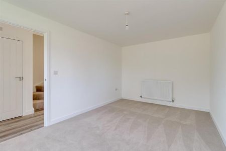 3 bedroom detached house to rent - Photo 2