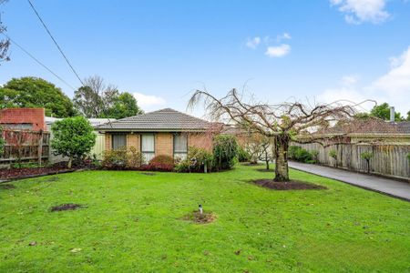 34 Meadowgate Drive, Chirnside Park - Photo 3