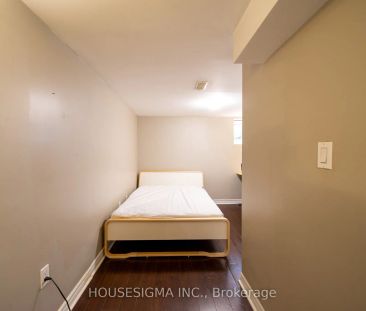 52 Stanley Terrace #C - Photo 4