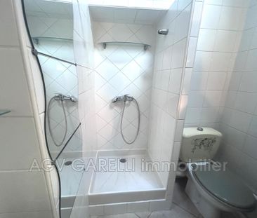 Location Appartement 1 pièce 35m² SIX FOURS LES PLAGES 83140 - Photo 5