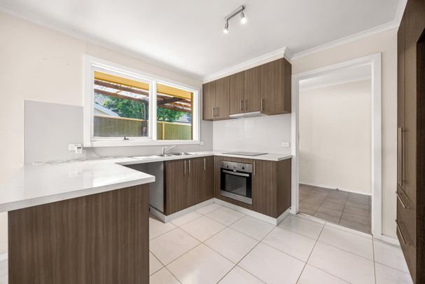 This well-presented 3-bedroom home is ideally located in the heart of Sebastopol, close to local schools, shops, public transport and everyday ameniti - Photo 1