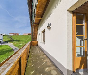 Grosszügige 3.5-Zimmer Wohnung mit Pool & Bergsicht Ihr neues Zuhau... - Photo 1