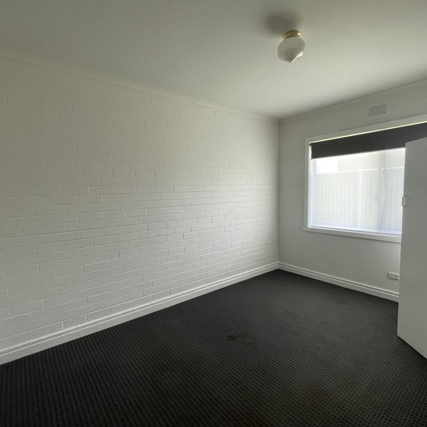 One bedroom unit - Photo 1