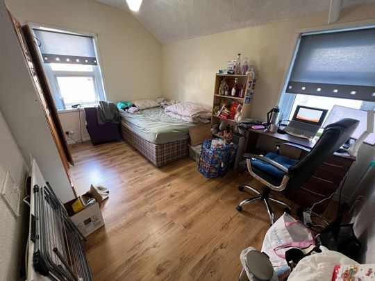 4 bedroom terraced house to rent - Photo 1