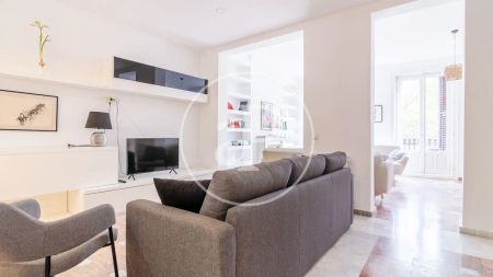 Piso de alquiler en P.º del Prado, Cortes - Huertas - Foto 3