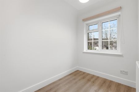 House To Let - Photo 3