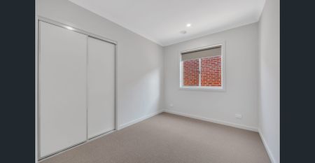 14 Brushton Street, Manor Lakes, Vic 3024 - Photo 5