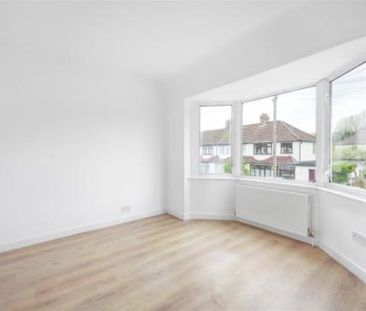 2 Bed Maisonette, Warwick Road, E17 - Photo 1