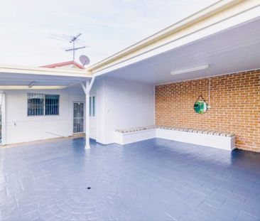 Marrickville - Photo 1