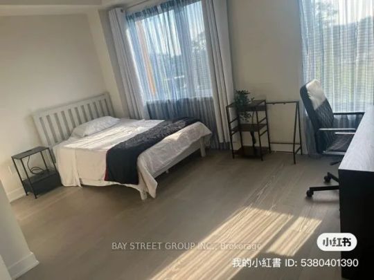 Condo Townhouse For Lease | W9249518 - Photo 1