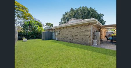 2 Saint Lawrence Street, Wavell Heights, Qld 4012 - Photo 5